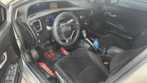 Honda Civic LX 4dr Sedan (1.8L 4cyl CVT) 2014 Silver