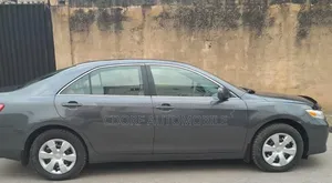 Toyota Camry 2011 Gray