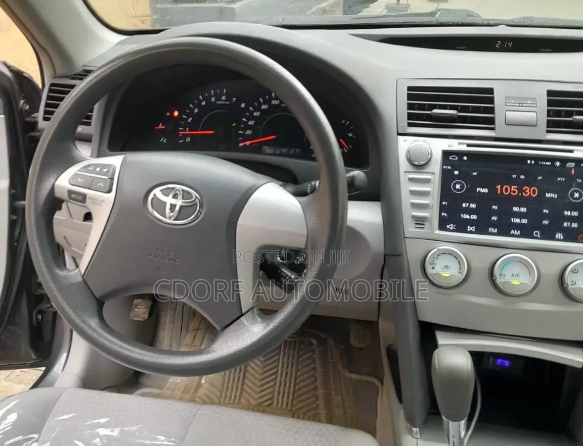 Toyota Camry 2011 Gray