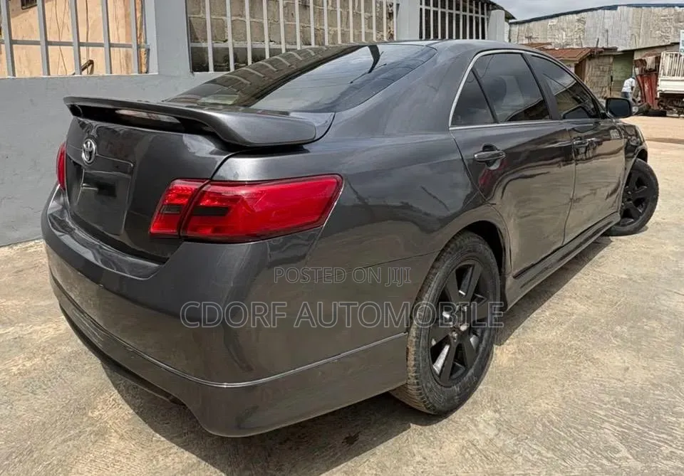 Toyota Camry 2008 Gray