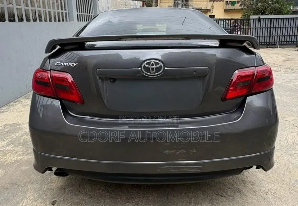Toyota Camry 2008 Gray