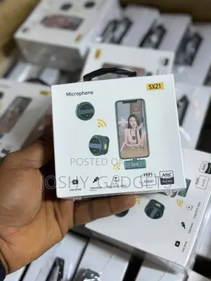 Wireless Microphone With Charging Case for iPhone and Type C