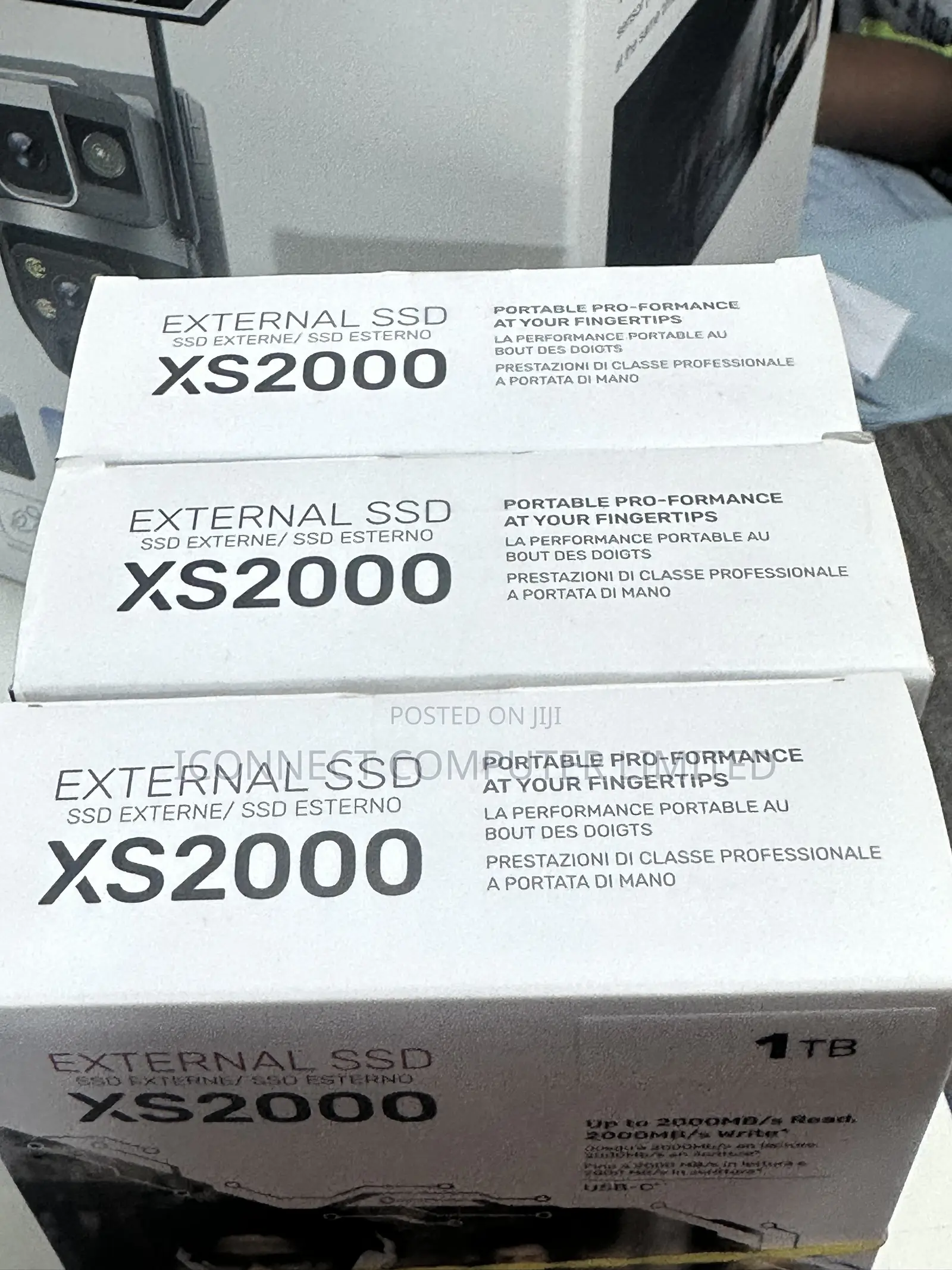 Kingston XS 2000 1TB External Portable SSD Drive