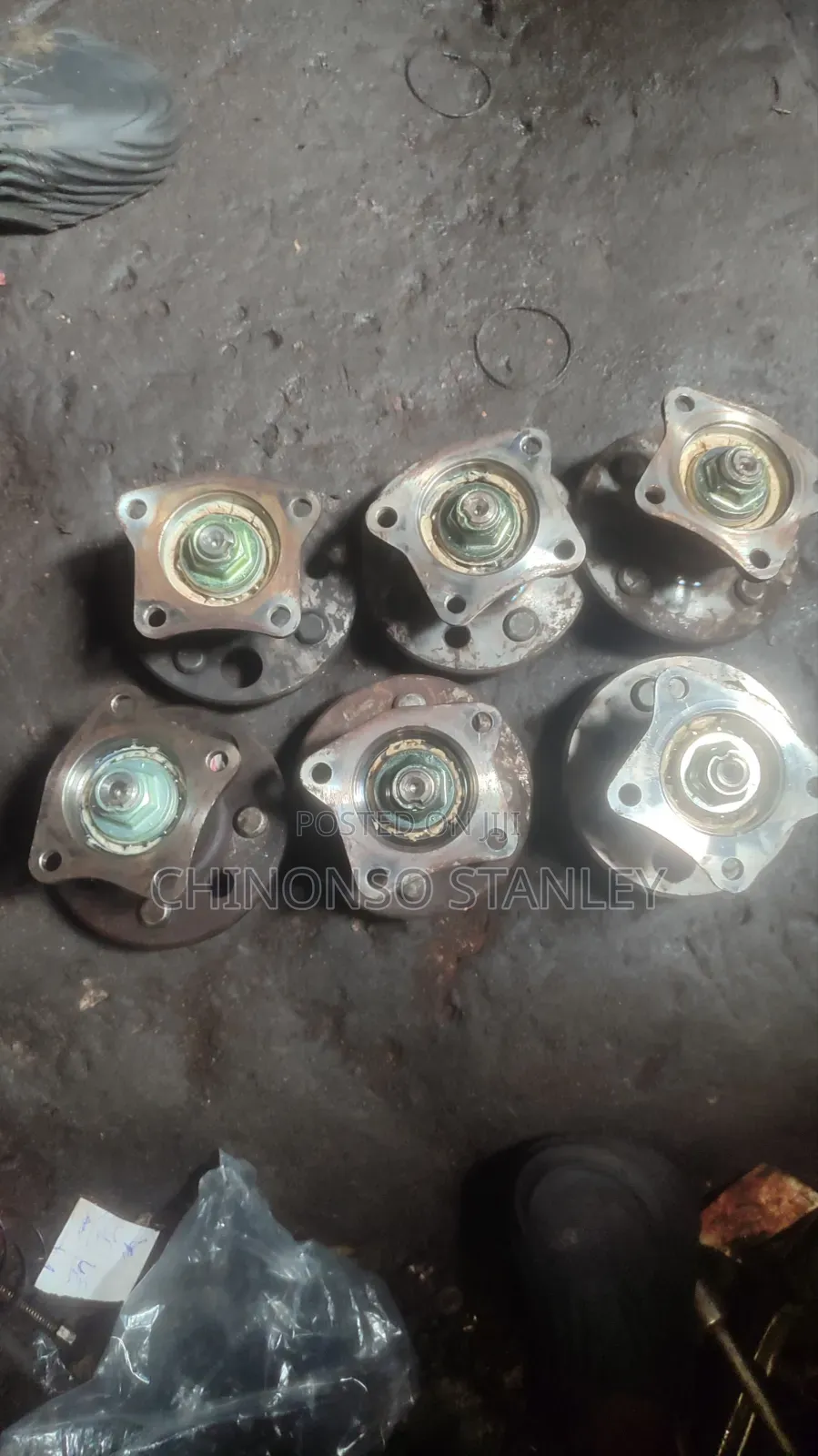 Backhub Varieties