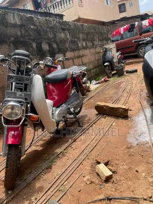 Honda CB 2020 Red
