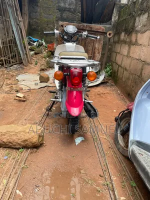 Honda CB 2020 Red