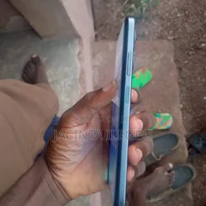 Infinix Smart 9 128 GB Black