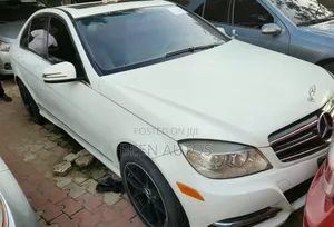 Mercedes-Benz C300 Sport Sedan AWD (3.0L 6cyl 7A) 2008 White