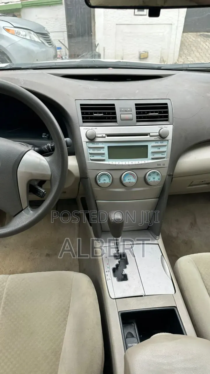 Toyota Camry 2009 White