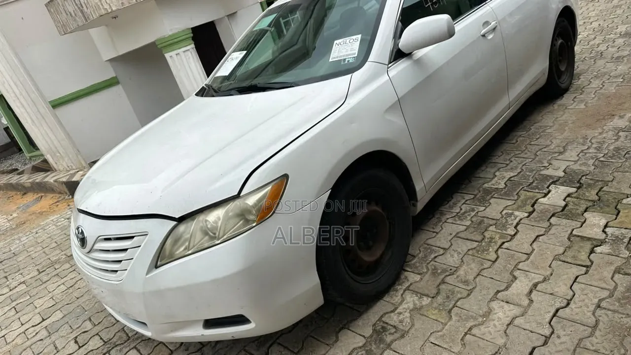 Toyota Camry 2009 White