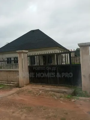 3bdrm Bungalow in By Sharia Court,, Giri for sale