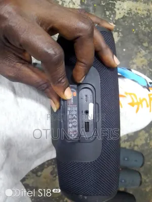JBL Charge 4