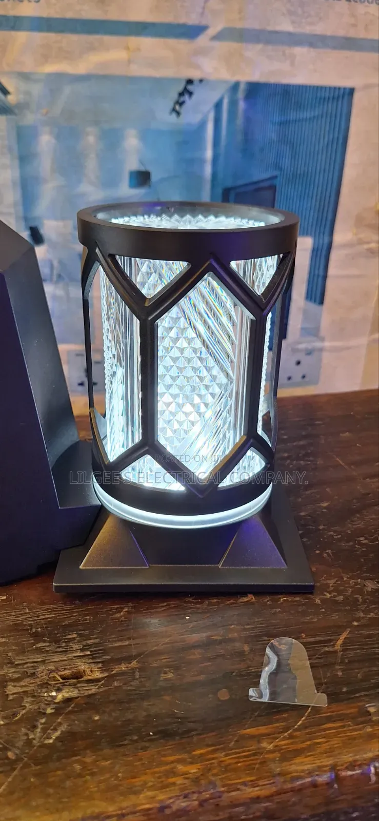 Premium Solar Outdoor Light With Base and Remote Control