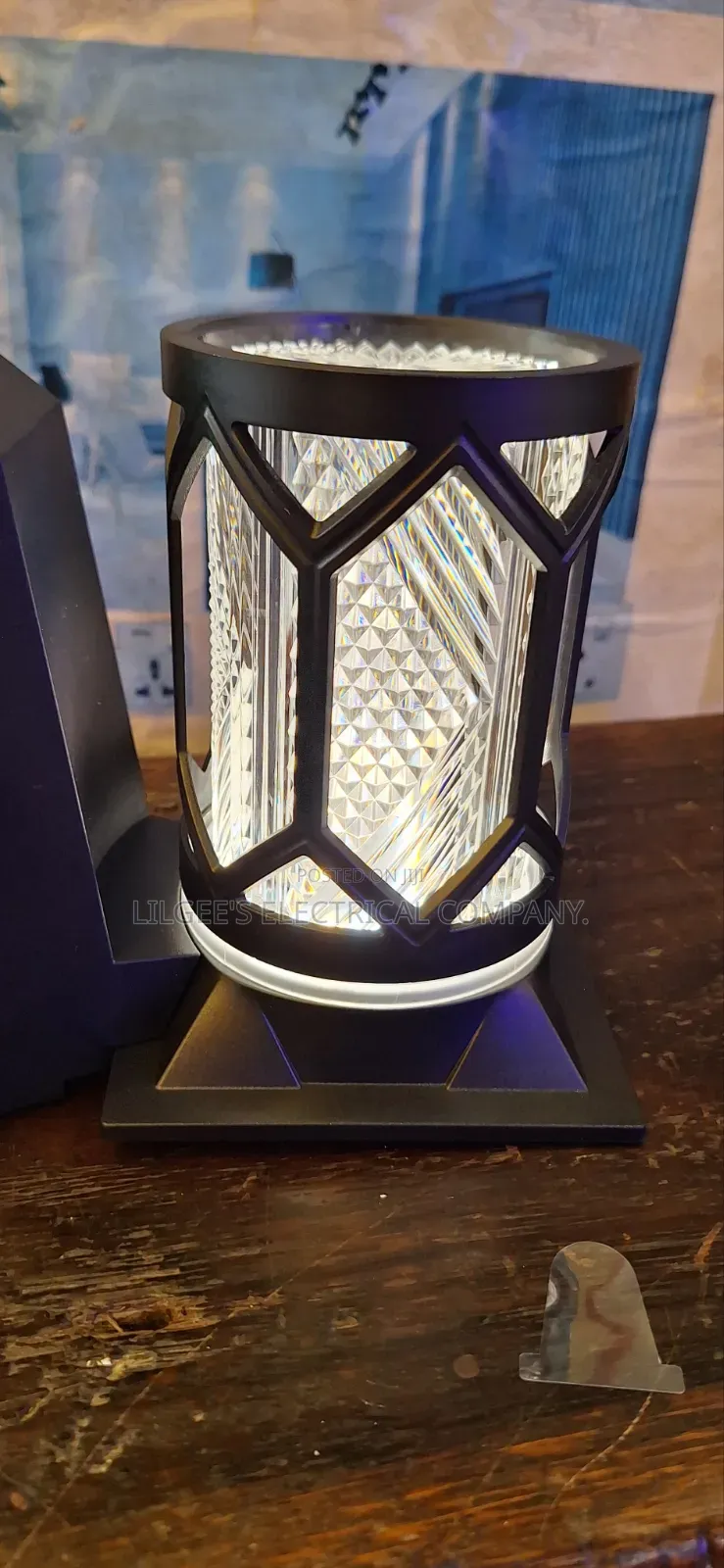 Premium Solar Outdoor Light With Base and Remote Control