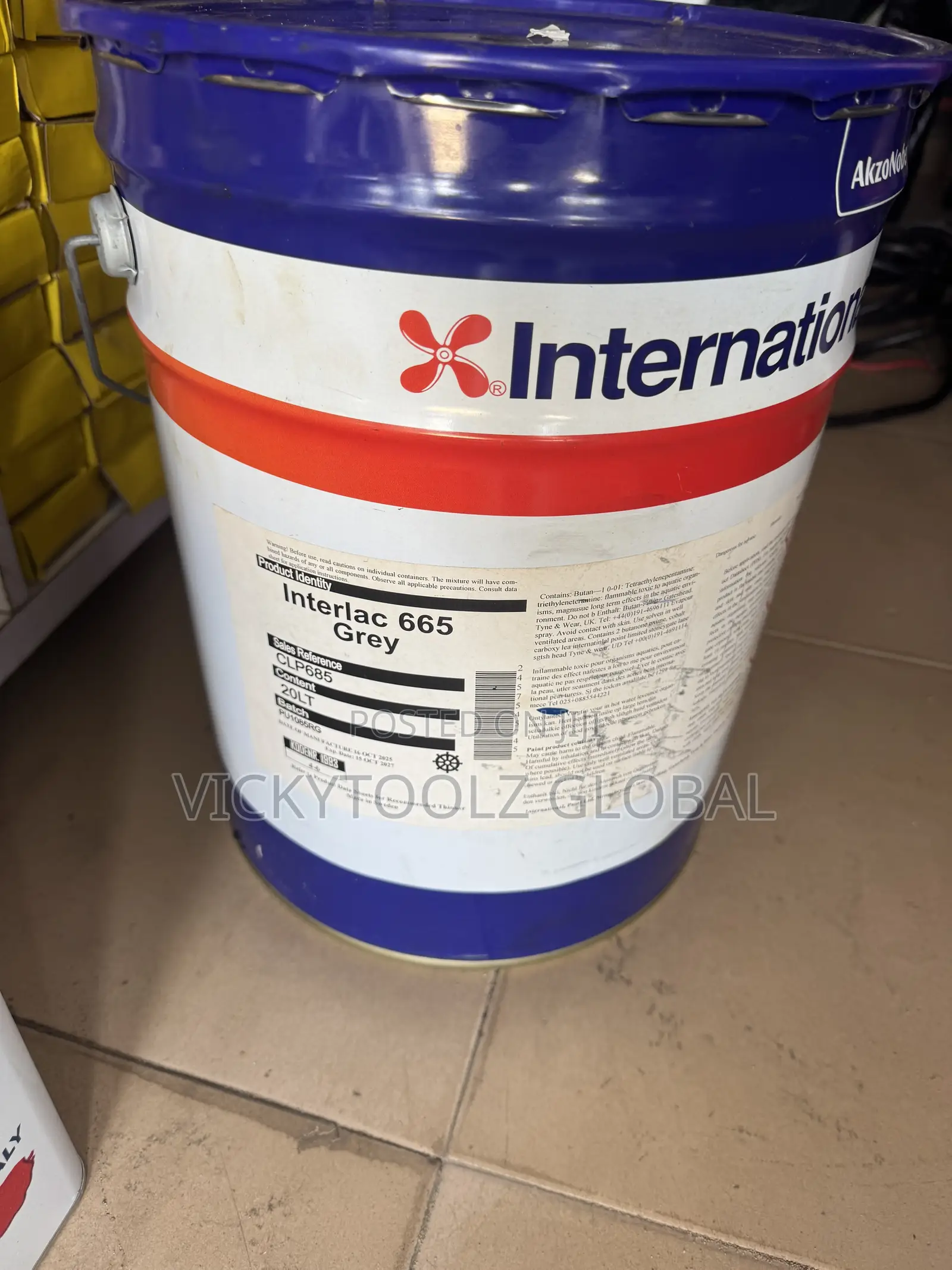 AkzoNobel International Interlac 665 Grey Comp A+B