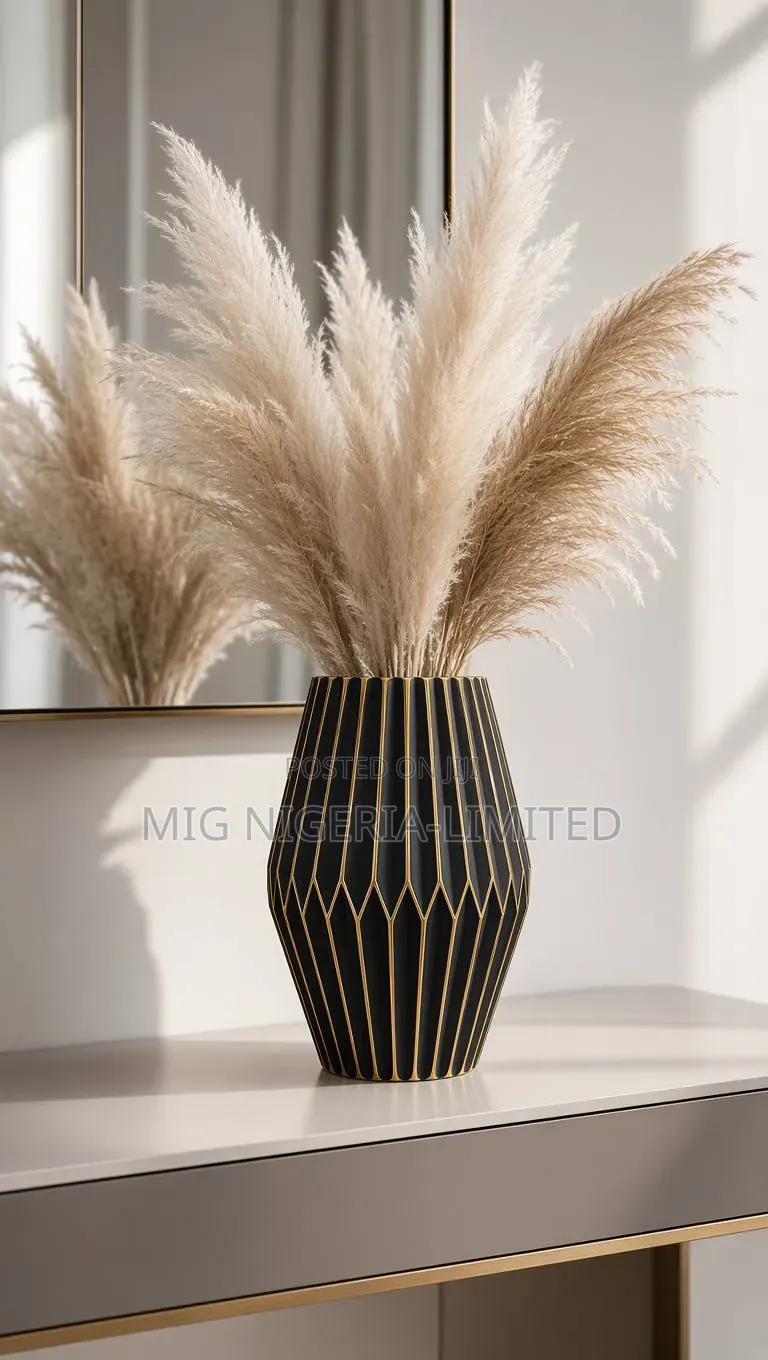 Ceramic Vase Table Top Flower Decoration