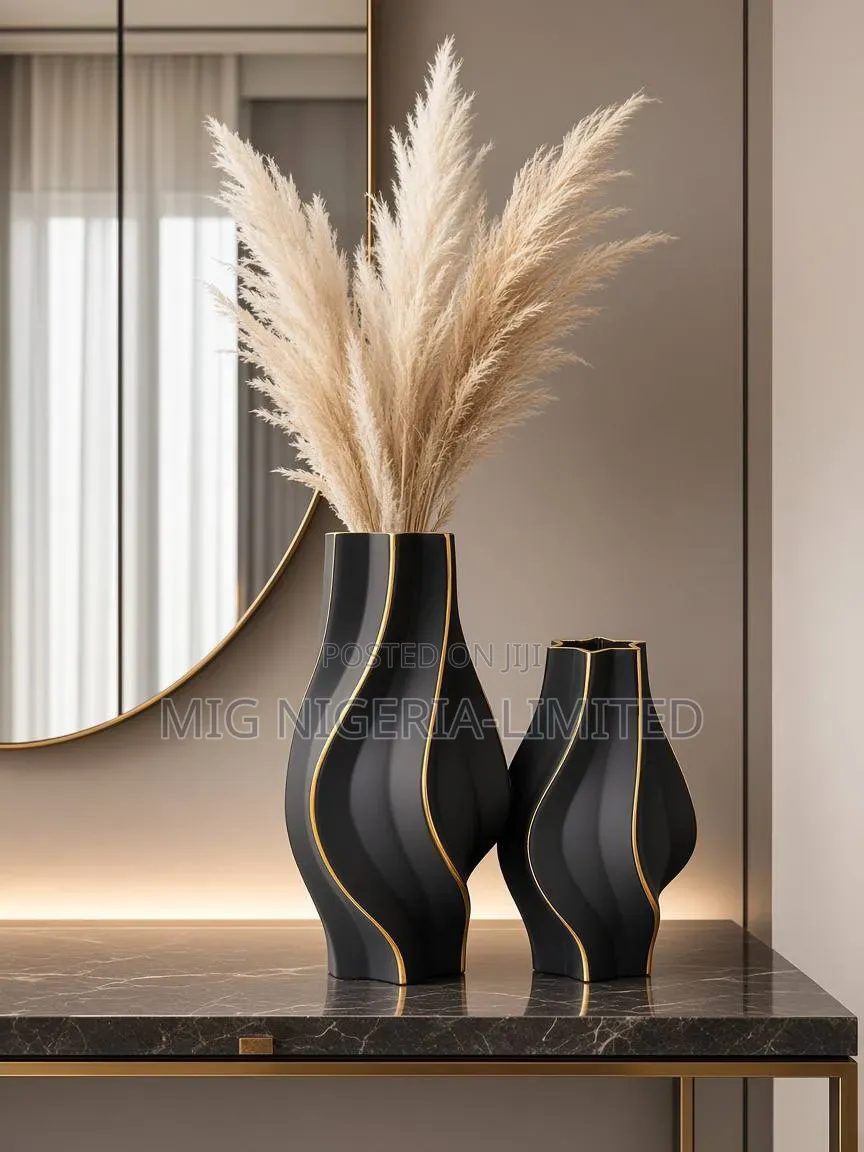 Ceramic Vase Table Top Flower Decoration