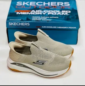 Sketchers Grand Legacy