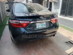 Toyota Camry SE 4dr Sedan (2.5L 4cyl 6A) 2015 Black