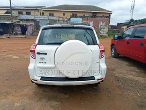 Toyota RAV4 2.5 Limited 2012 White