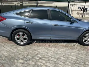 Honda Accord Crosstour 2010 Blue