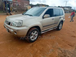 Nissan X-Trail 2.5 Sport 2005 Gold