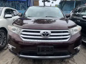 Toyota Highlander Limited 3.5l 4WD 2013 Burgundy
