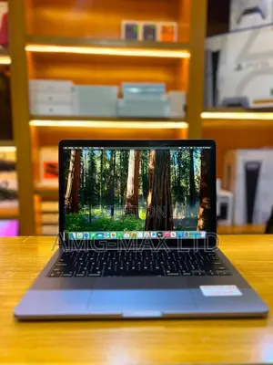 Laptop Apple MacBook Pro 2020 16GB Intel Core i7 SSD 512GB
