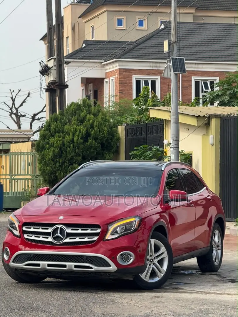 Mercedes-Benz GLA 250 2019 Red