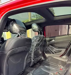 Mercedes-Benz GLA 250 2019 Red