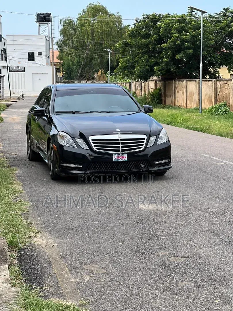 Mercedes-Benz E350 2011 Black
