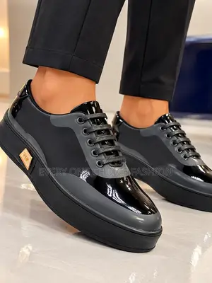 2026 Quality Classic Designer's Shoe Suitable for Formal /Casual Wear