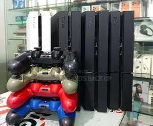 UK Used PS 4 Fat With 2 Pads
