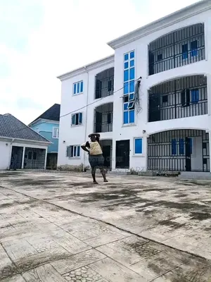 15bdrm Block of Flats in Abak Rd Before for sale