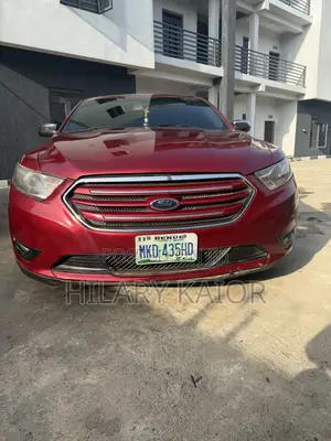 Ford Taurus Limited 2013 Red