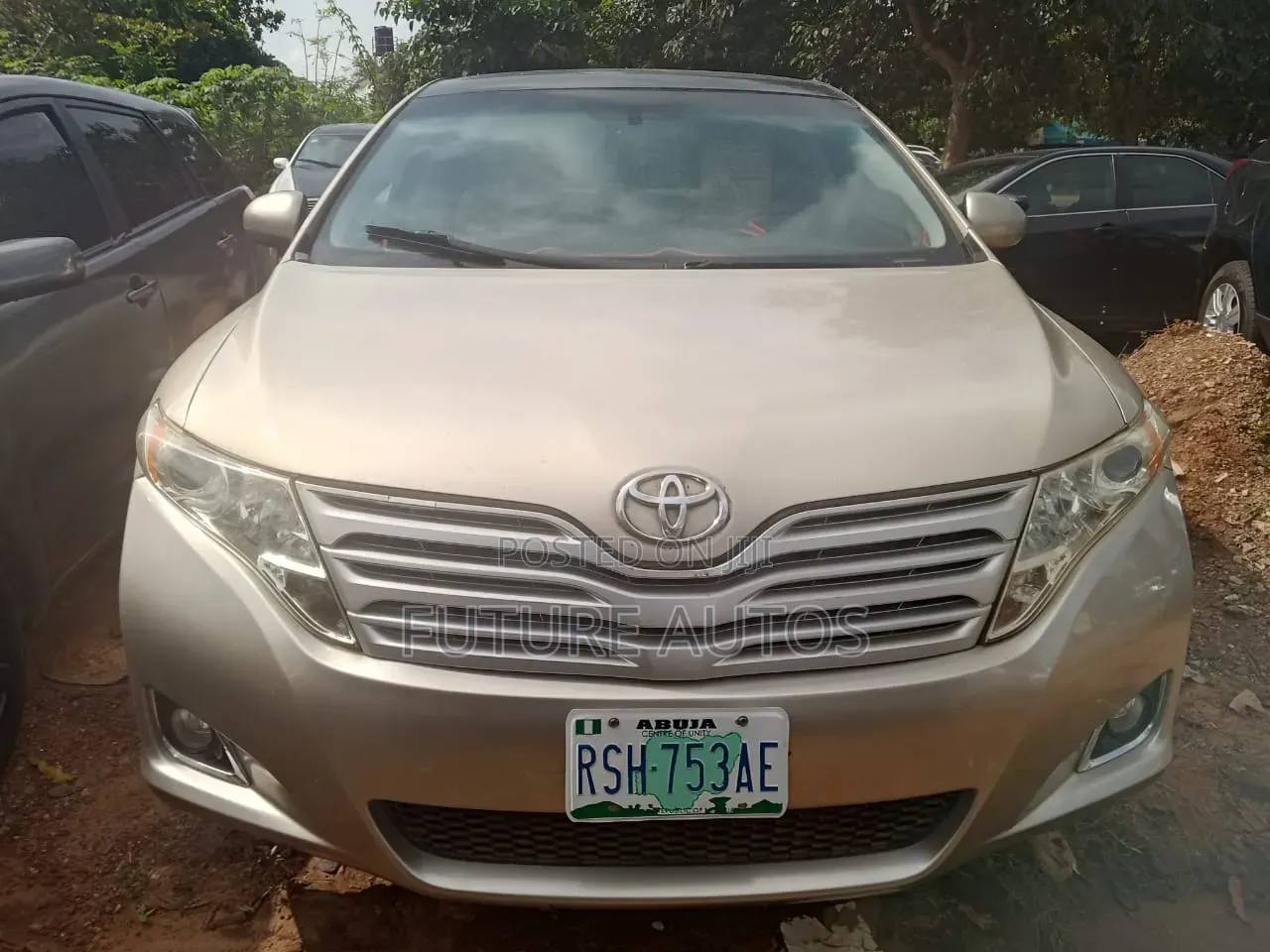 Toyota Venza 2011 Gold