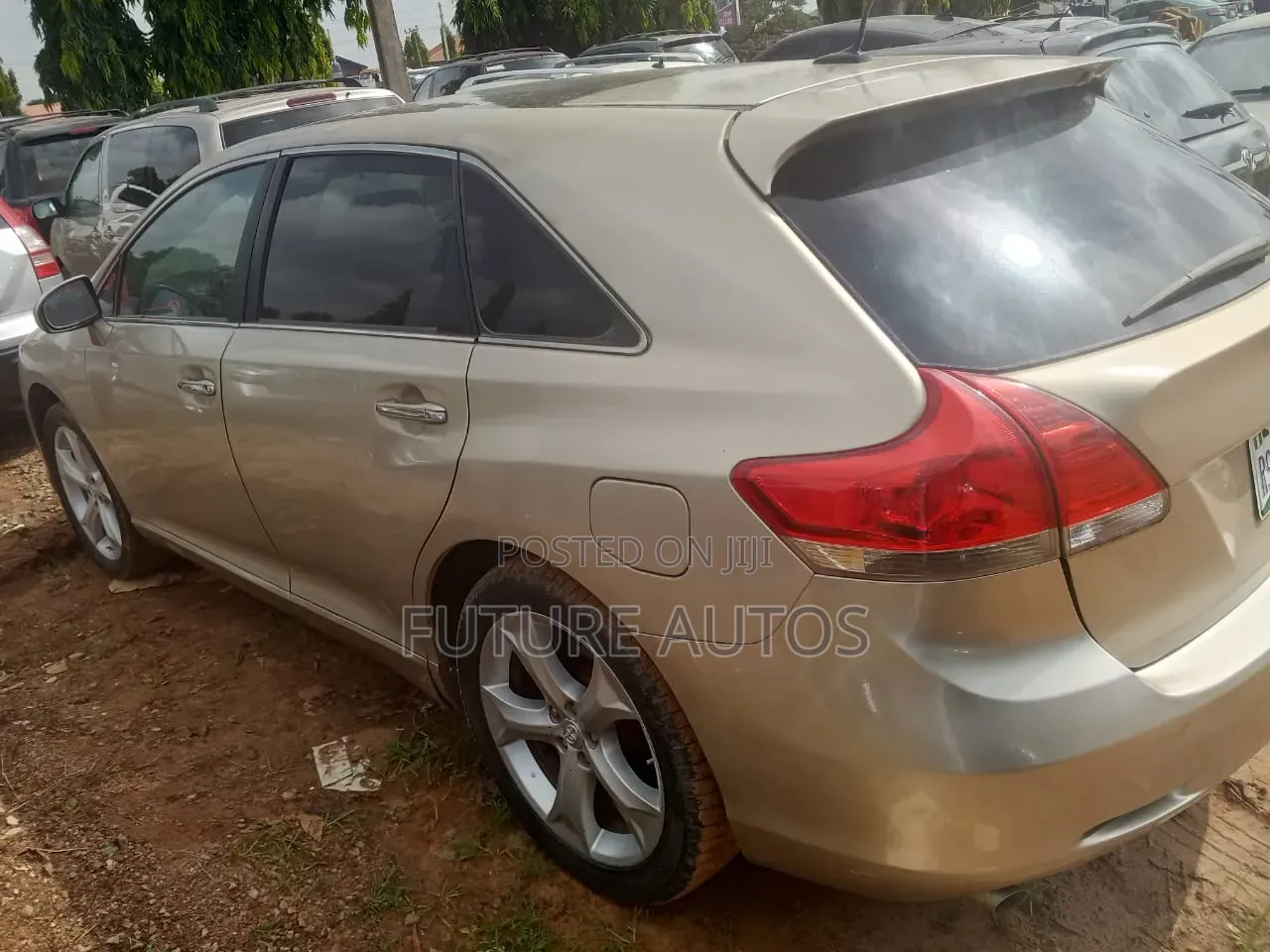 Toyota Venza 2011 Gold