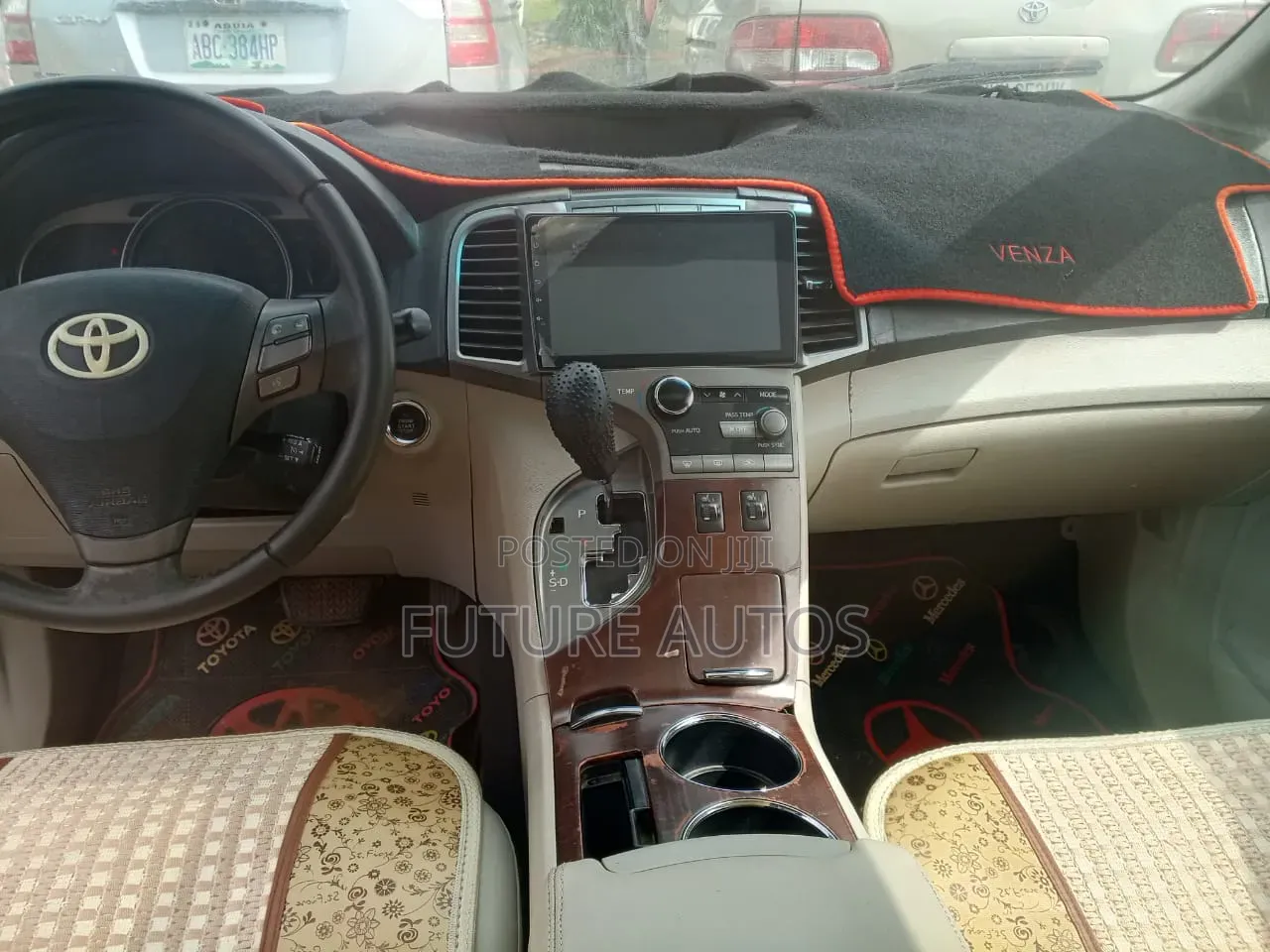 Toyota Venza 2011 Gold