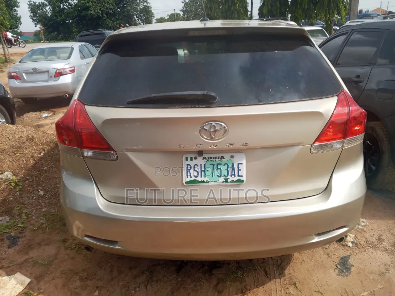 Toyota Venza 2011 Gold