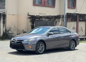 Toyota Camry 2016 Gray