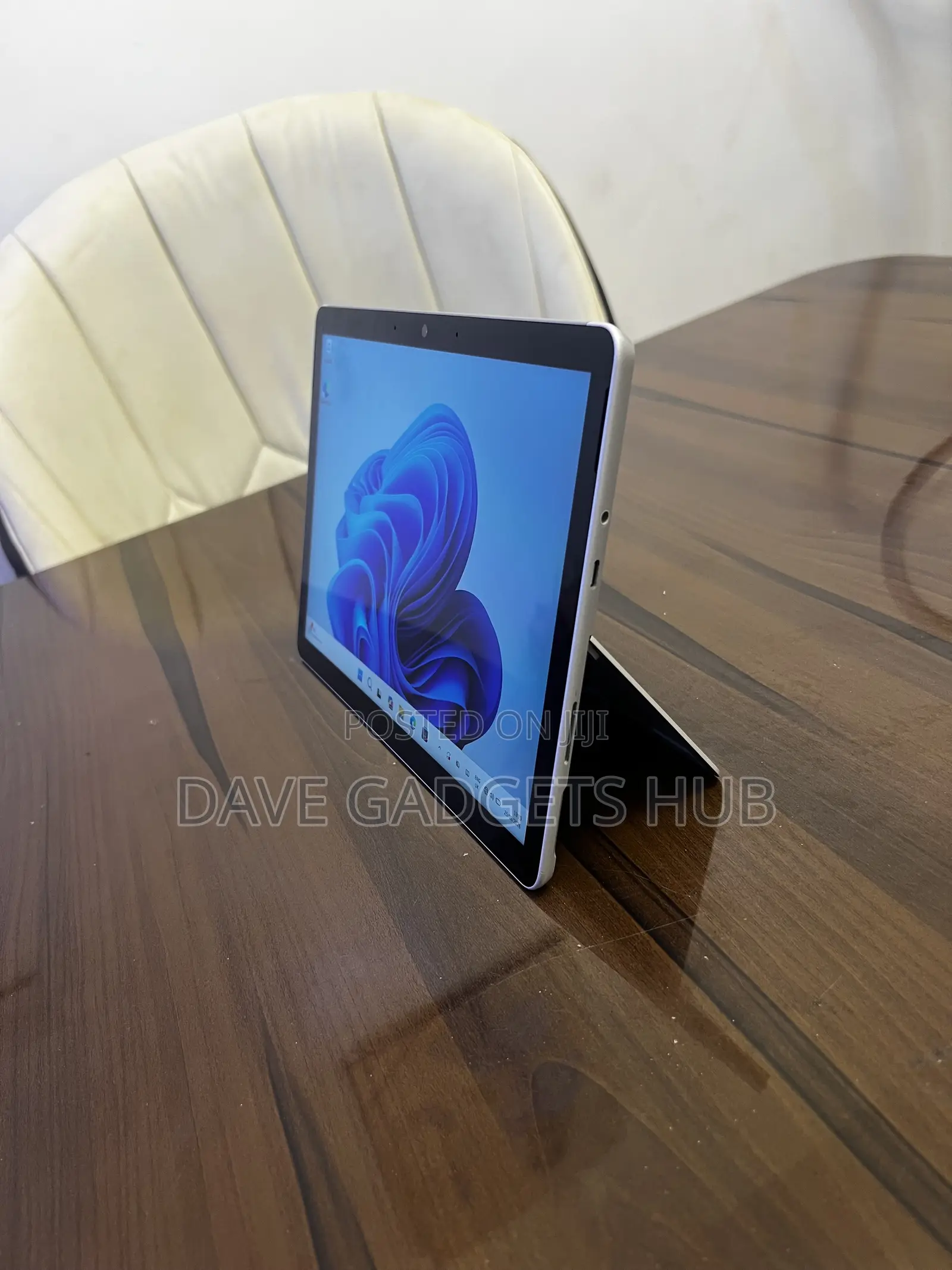Microsoft Surface Go 2 128 GB Gray