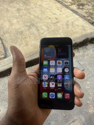 Apple iPhone 7 32 GB Black