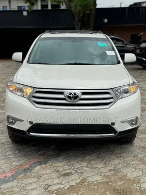 Toyota Highlander Limited 2012 White