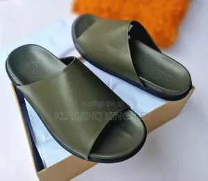 Zara Slide