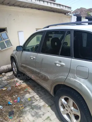 Toyota RAV4 Automatic 2002 Silver
