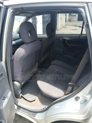 Toyota RAV4 Automatic 2002 Silver