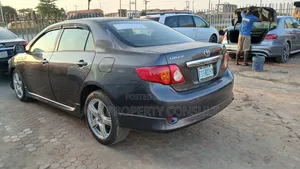 Toyota Corolla S 4dr Sedan (1.8L 4cyl 4A) 2010 Gray