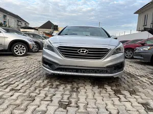 Hyundai Sonata Limited 2.0T 4dr Sedan (2.0L 4cyl Turbo 6A) 2015 Silver