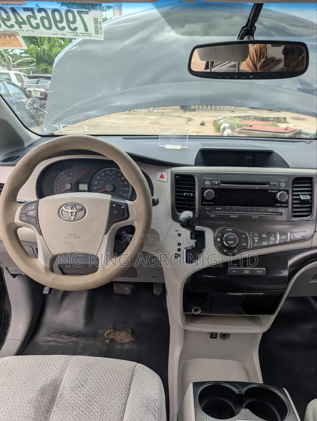 Toyota Sienna 2013 Black