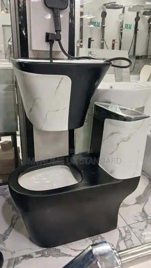 England Masters Toilet Seat Set